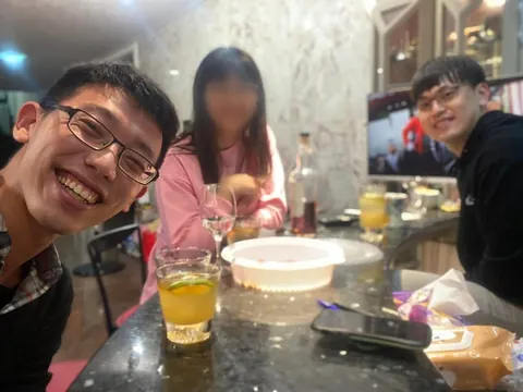 小堂哥的酒吧